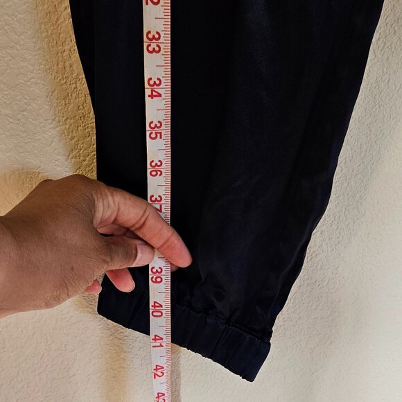 LilySilk Mulberry Silk Navy jogger pants - Picture 2 of 8